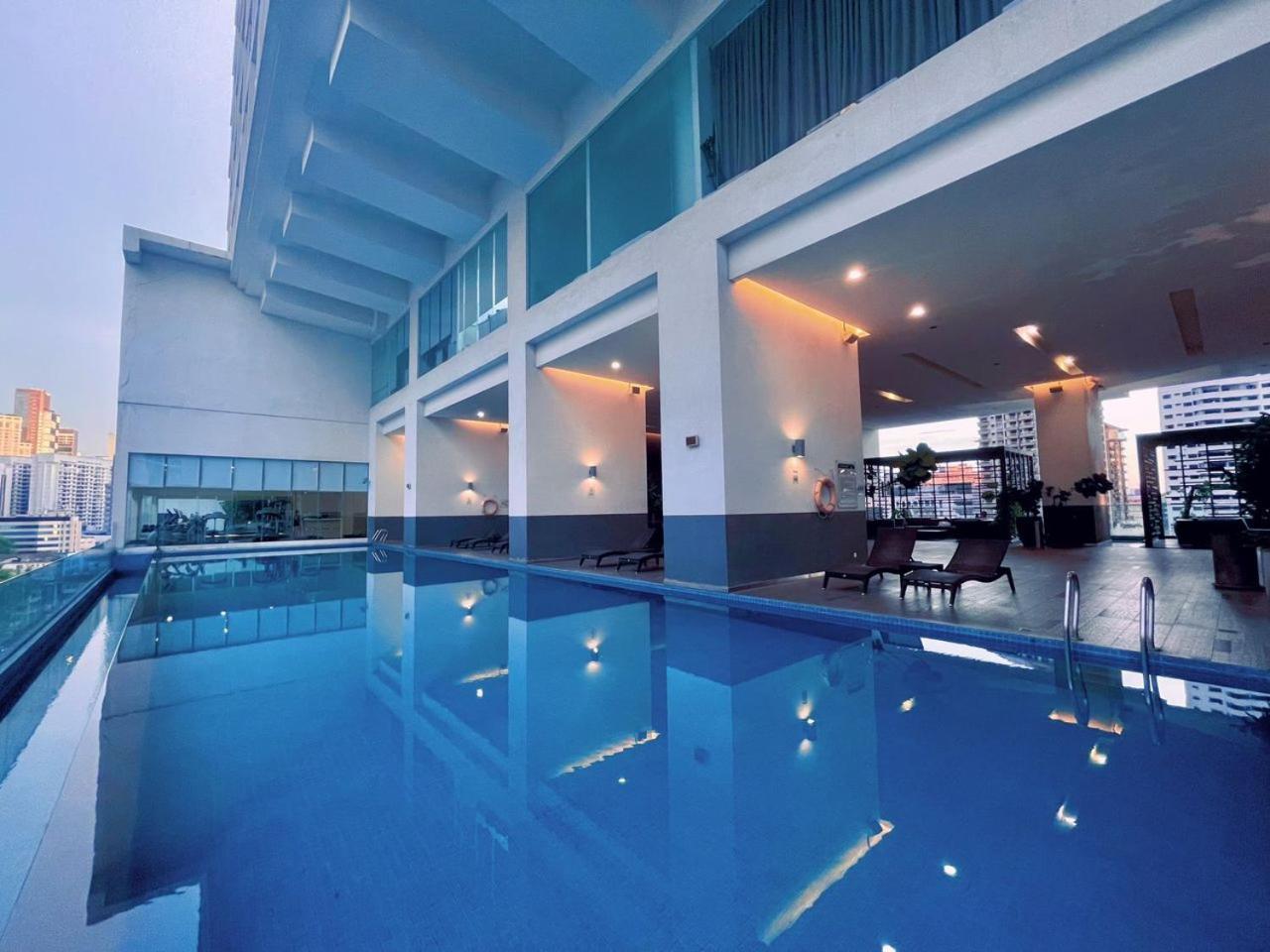 Lux Suites Kl City Pavilion Bukit Bintang With Infinity Pool Kuala Lumpur Luaran gambar